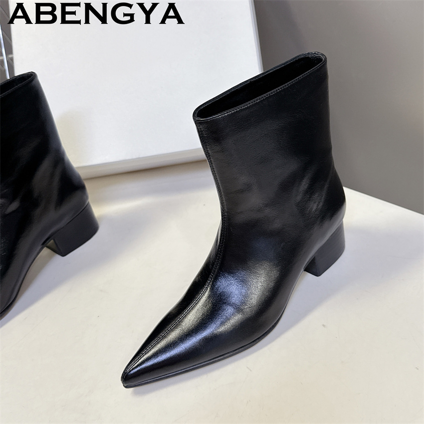 Street Fashion Week - 브라운 블랙 천연 가죽 뾰족코 앵클